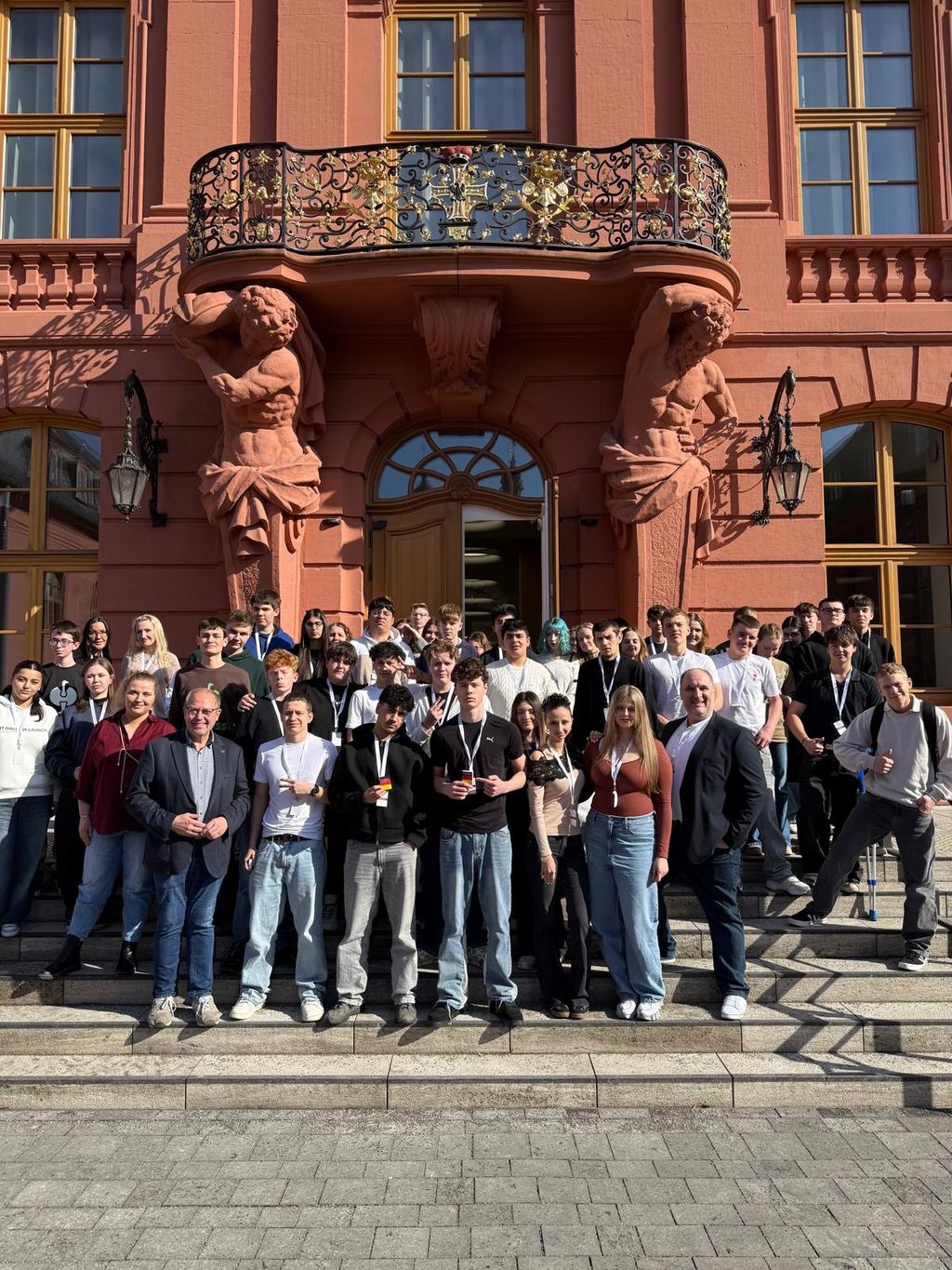 Aus der Schule raus in den Landtag – Politik mal hautnah